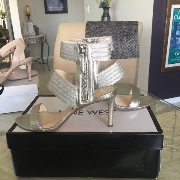 Shoes - Picture 2 of 3